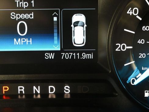 Used 2018 Ford Explorer 4WD w/ Class II Trailer Tow Package image 19