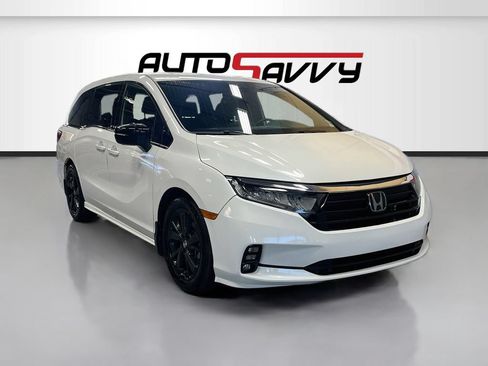 Used 2024 Honda Odyssey Sport image 1
