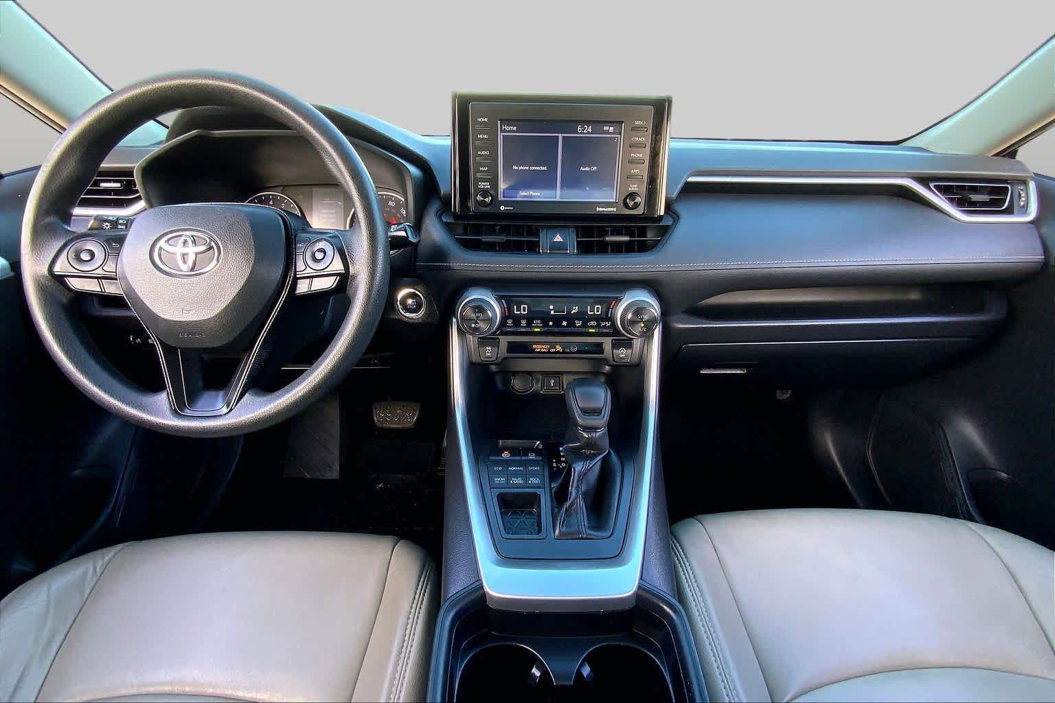 Used 2021 Toyota RAV4 XLE AWD/4WD image 15