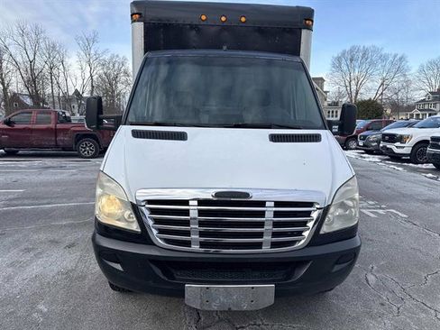 Used 2007 Freightliner Sprinter 3500 image 8
