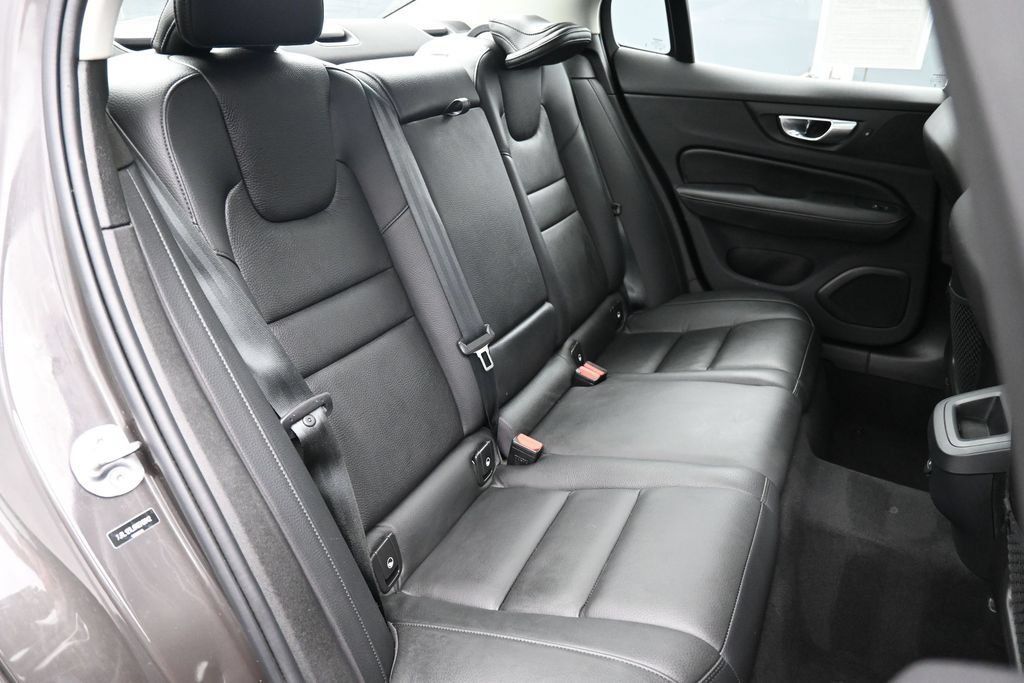 Used 2024 Volvo S60 B5 Plus AWD/4WD image 24