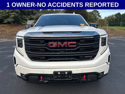 Used 2022 GMC Sierra 1500 AT4 w/ AT4 Premium Package AWD/4WD image 12