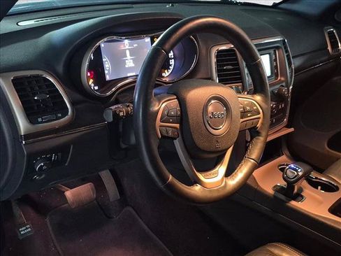 Used 2015 Jeep Grand Cherokee Limited RWD image 11
