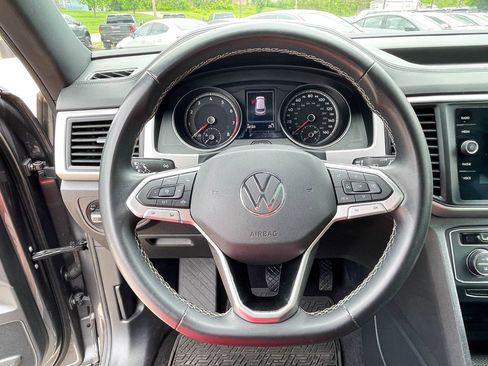 Used 2021 Volkswagen Atlas Cross Sport SE w/ Panoramic Sunroof Package image 11