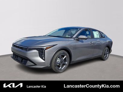 New 2025 Kia K4 LXS
