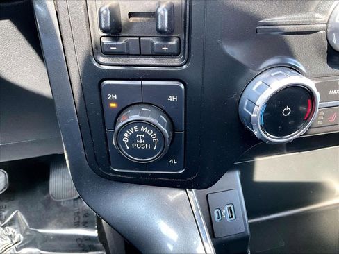 Used 2023 Ford F150 XLT w/ Equipment Group 302A High AWD/4WD image 34