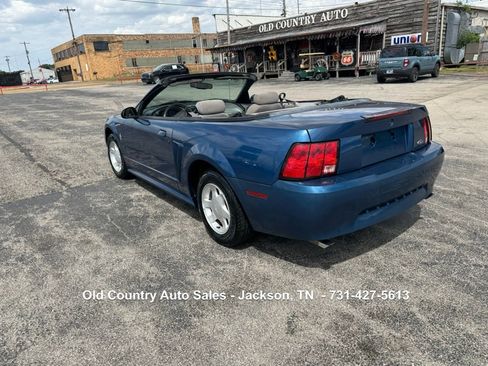 Used 2000 Ford Mustang Convertible RWD image 8