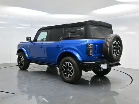 Used 2022 Ford Bronco Outer Banks image 6