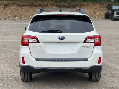 Used 2016 Subaru Outback 2.5i Limited AWD/4WD image 5