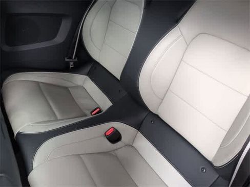 Used 2024 Ford Mustang GT Premium image 17