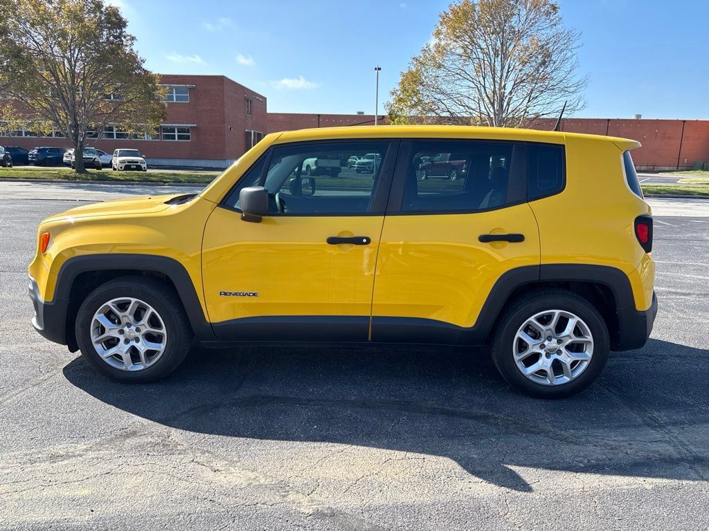 Used 2015 Jeep Renegade Sport w/ Power & Air Group FWD image 5