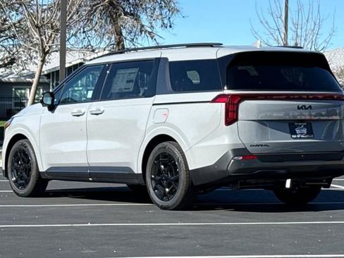 New 2026 Kia Carnival SX FWD image 7