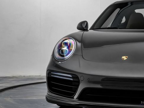 Used 2017 Porsche 911 Turbo image 26