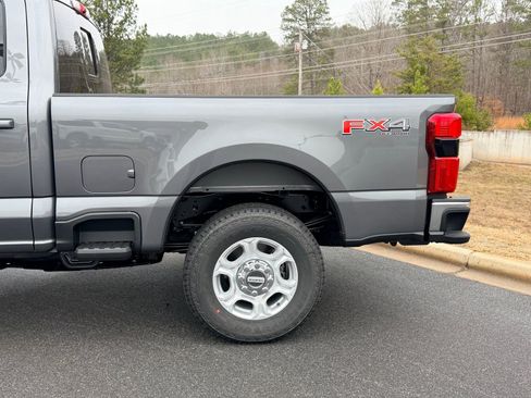 New 2026 Ford F250 XLT w/ XLT Premium Package AWD/4WD image 6