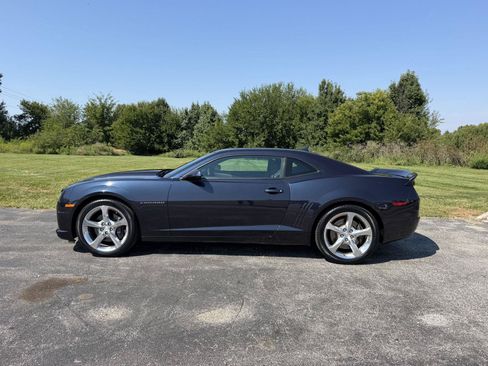 Used 2013 Chevrolet Camaro SS w/ RS Package RWD image 2