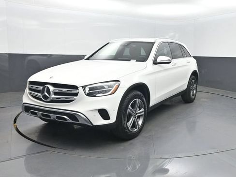 Used 2022 Mercedes-Benz GLC 300 image 2