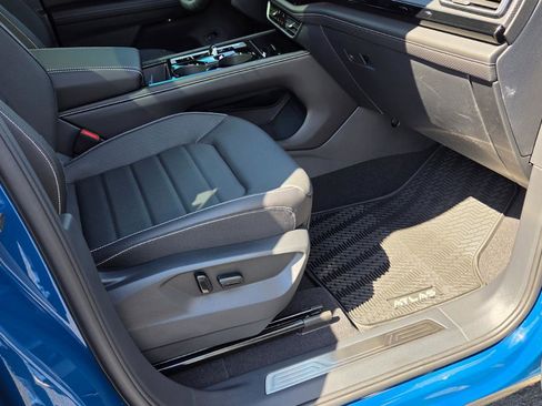 New 2026 Volkswagen Atlas Cross Sport SEL R-Line image 39