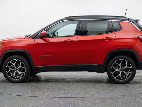 Used 2025 Jeep Compass Limited AWD/4WD image 5