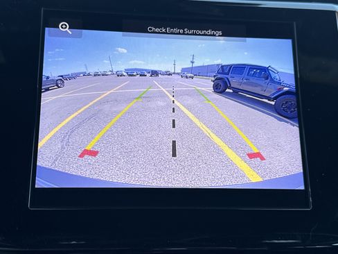 New 2025 Jeep Grand Cherokee Laredo w/ Luxury Tech Group I image 13