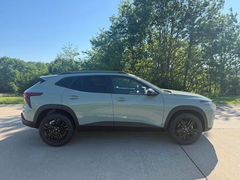 New 2026 Chevrolet Trax ACTIV w/ Driver Confidence Package FWD image 2