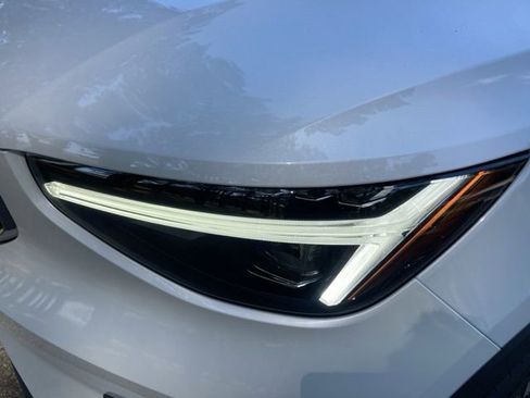 New 2025 Volvo XC40 B5 Ultra image 10