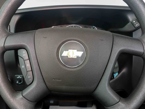 Used 2025 Chevrolet Express 3500 LS RWD image 22