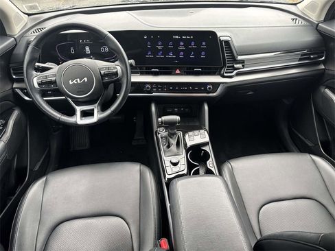 Used 2023 Kia Sportage EX image 13