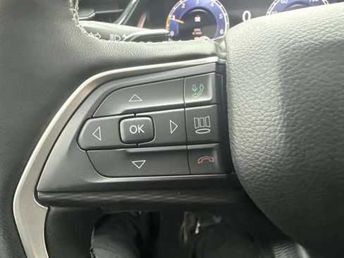 New 2025 Jeep Grand Cherokee Altitude AWD/4WD image 26