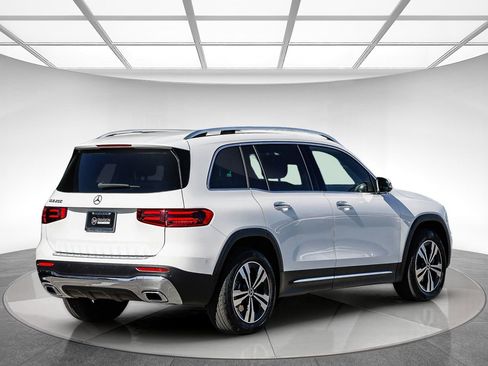 Used 2025 Mercedes-Benz GLB 250 GLB 250 image 6