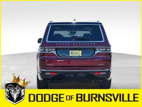 Used 2023 Jeep Grand Wagoneer Series II AWD/4WD image 7