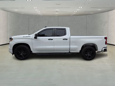 Used 2024 Chevrolet Silverado 1500 Custom w/ Turbomax Blackout Package RWD image 6