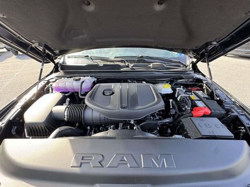 New 2026 RAM 1500 Laramie AWD/4WD image 14