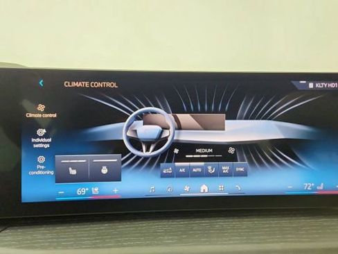 Used 2025 BMW 330i Sedan image 51