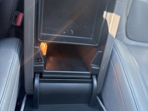 Used 2018 Chevrolet Traverse LT image 22