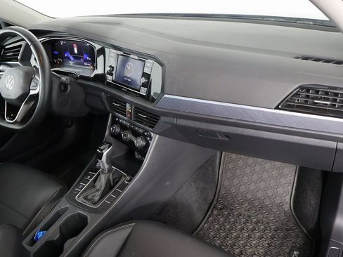 Used 2024 Volkswagen Jetta SE FWD image 7