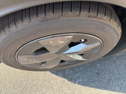 Used 2026 Toyota Prius LE image 9