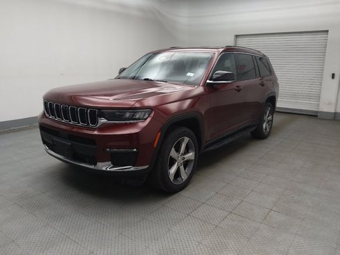 Used 2021 Jeep Grand Cherokee L Limited w/ Luxury Tech Group II image 2