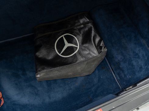 Used 1987 Mercedes-Benz 560 SL image 47