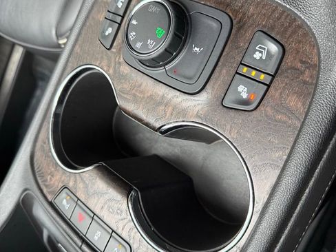 Used 2021 GMC Acadia Denali w/ Denali Ultimate Package image 28