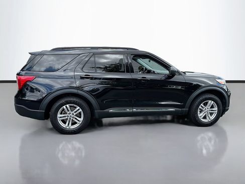 Used 2022 Ford Explorer XLT RWD image 4