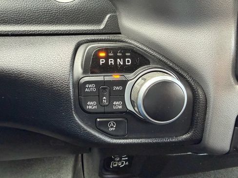 Used 2019 RAM 1500 Big Horn AWD/4WD image 19