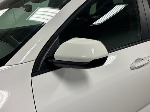 Used 2026 Chevrolet Equinox LT FWD image 12