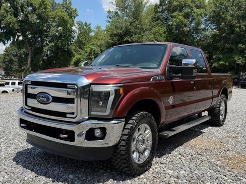 Used 2015 Ford F250 Lariat w/ Chrome Package AWD/4WD image 3
