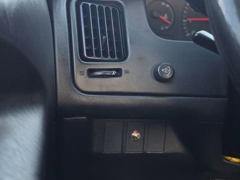 Used 1991 Toyota MR2 image 17