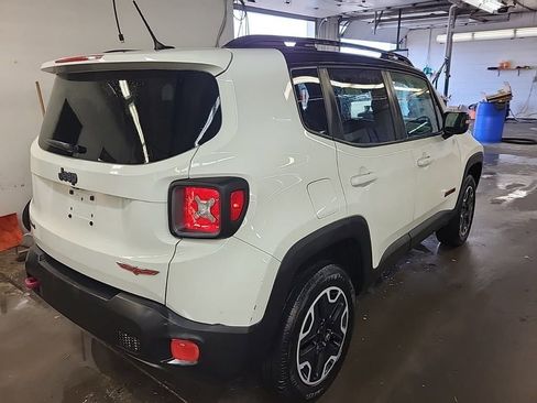 Used 2017 Jeep Renegade Trailhawk image 5