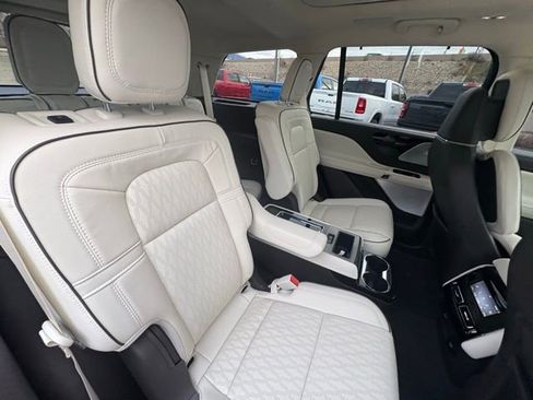 Used 2021 Lincoln Aviator Black Label w/ Dynamic Handling Package image 26