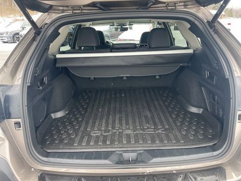 Used 2024 Subaru Outback Limited image 12