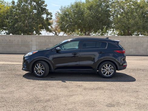 Used 2022 Kia Sportage Nightfall Edition w/ Nightfall Fwd Premium Package image 7
