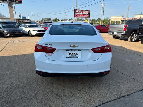 Used 2024 Chevrolet Malibu LS w/ Driver Confidence Package FWD image 4