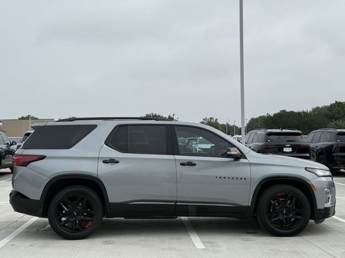 Used 2023 Chevrolet Traverse Premier w/ Redline Edition FWD image 3